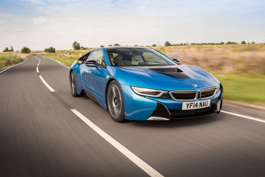  BMW i8 2014 года  (UK) (фото 31 из 69)
